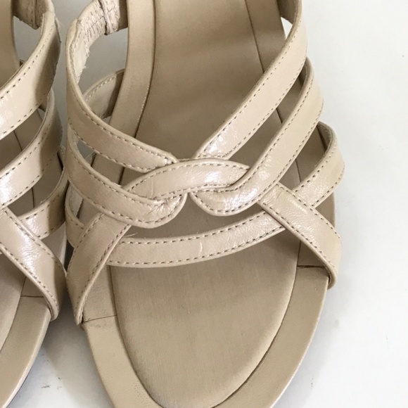 EASY SPIRIT Strappy Kitten Heel Comfort Sandals Slip On Cream Women’s Size 6.5 - Picture 3 of 14